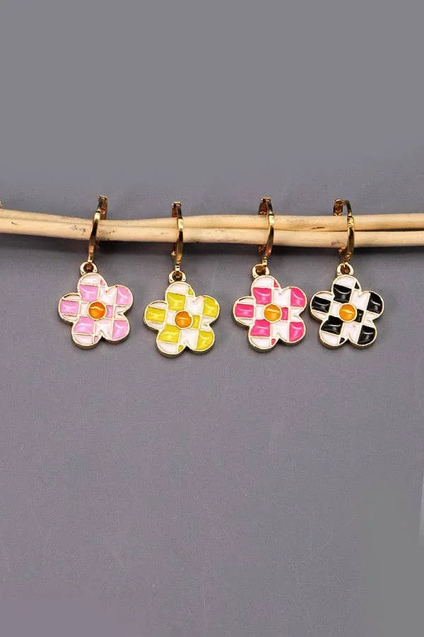 Checker Flower Huggies