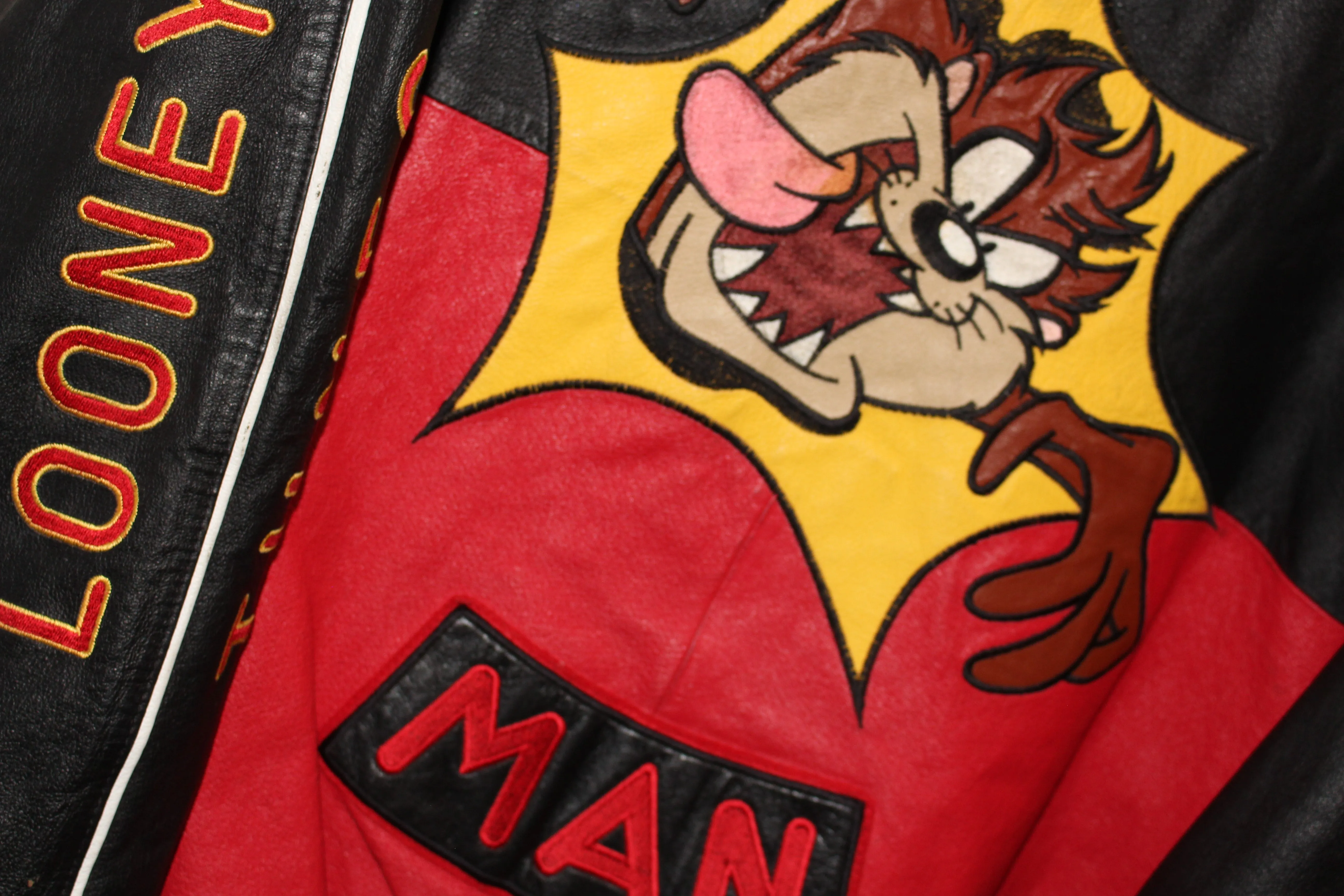 Rare Taz Man Looney Tunes Warner Brother Leather Bomber Jacket (L)