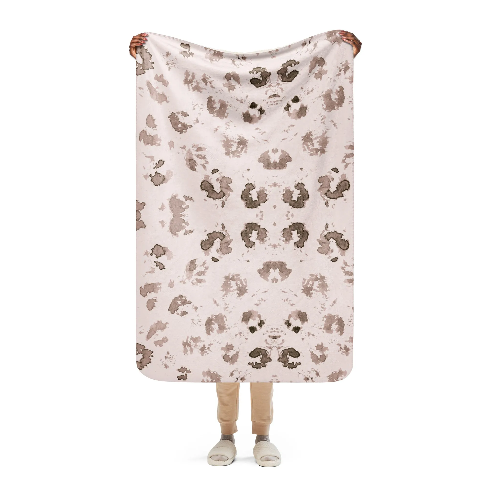 Trendy Animal Print Sherpa blanket lioness-love